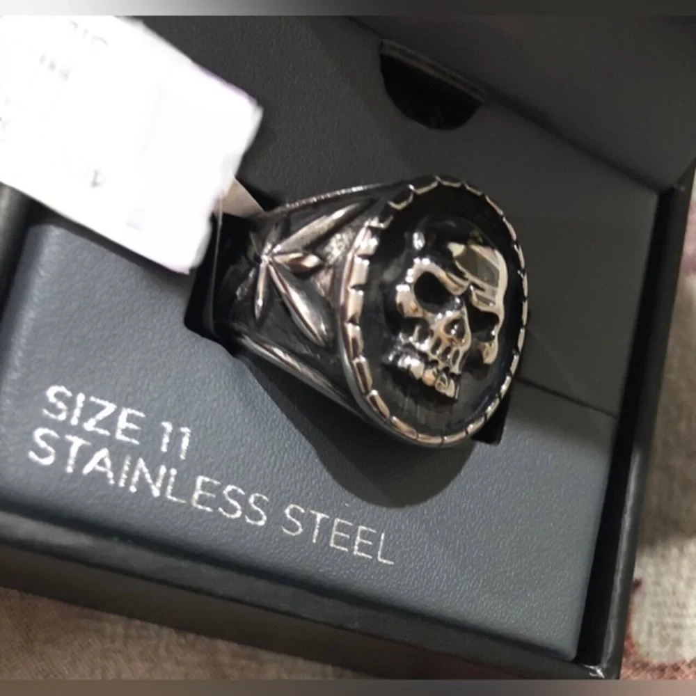 Ed Hardy Men's Skull Head silver‎ gunmetal Statement Ring size 11 NEW in box